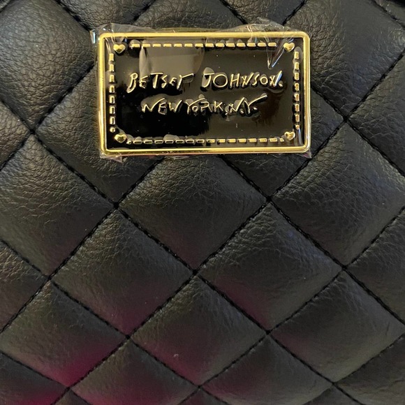 Betsey Johnson 2 Piece Cosmetic Case Gift Set - Picture 11 of 12